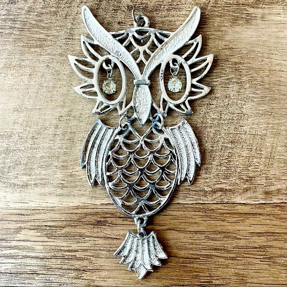Vintage Jewelry - ✦ Vintage ✦ Silver Owl Diamond Eyes Costume Jewelry Pendant